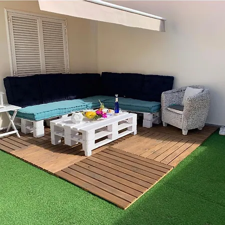 Blue Wave: Agradable Casa Con Fragancias A Mar. Nyaraló *